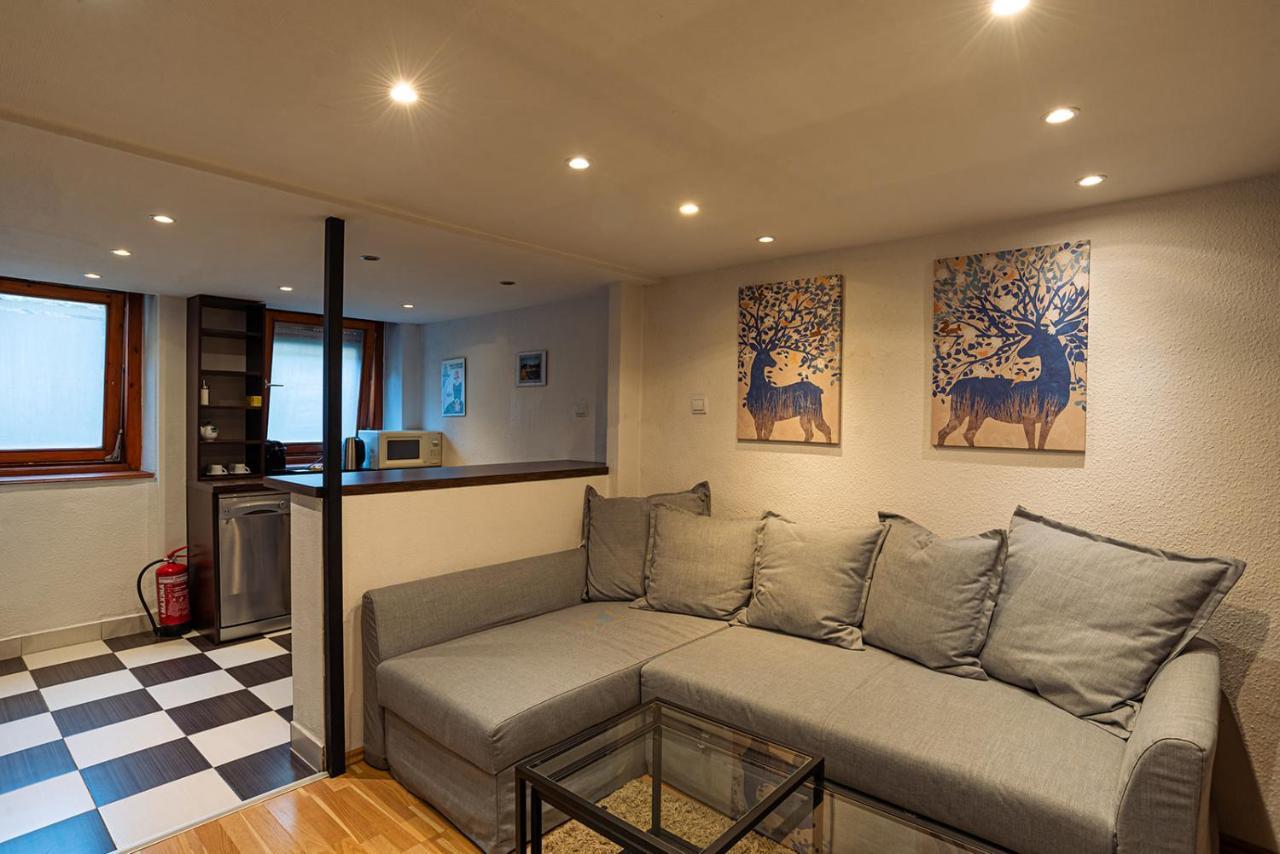 Cosy Corner - Entire Apartment Near Oktogon Budapest Exteriör bild